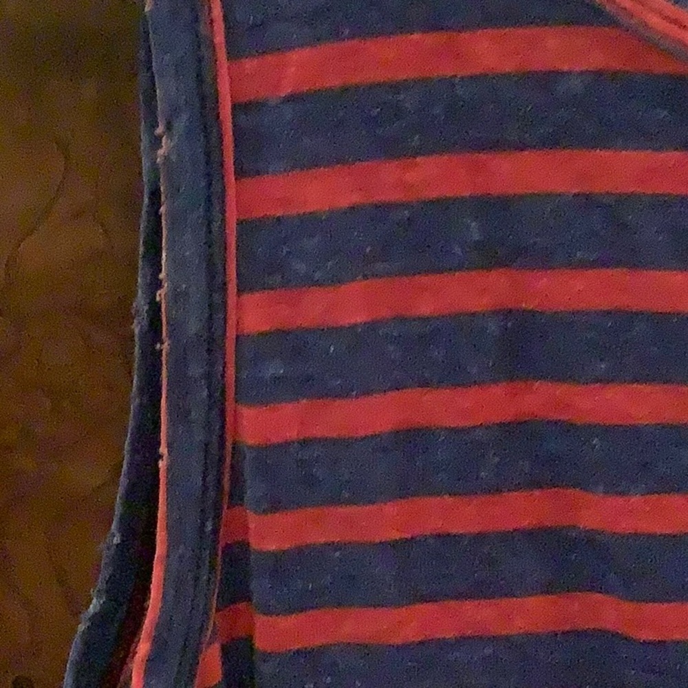 Top - Picture 2 of 4